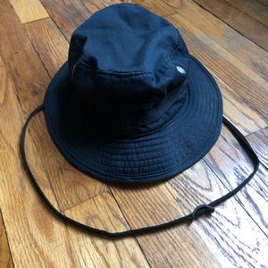 Jil Sander safari style bucket hat in black/navy